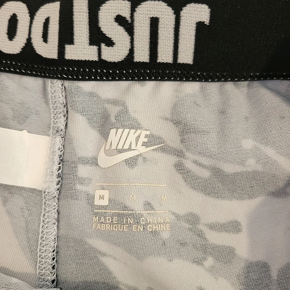 Nike Just Do It Black White Gray Marbled Camo Splash Patterned Leggings High EUC - Picture 7 of 7